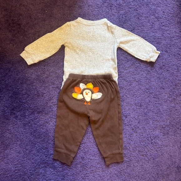 Carter's Thanksgiving baby matching set - "Mommy's Little Turkey" - Size 9 Month - Picture 2 of 6